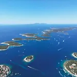 Πανσιόν Huljic 3*