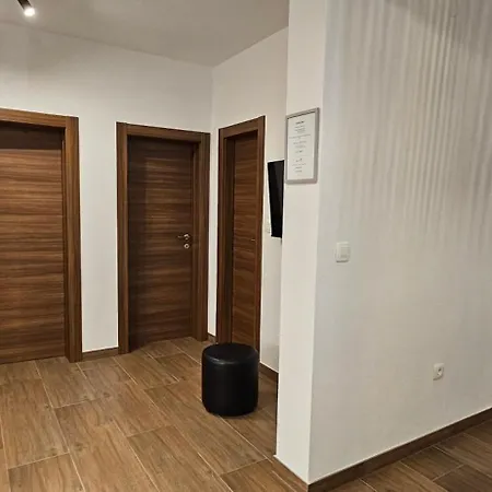 Huljić 3*
