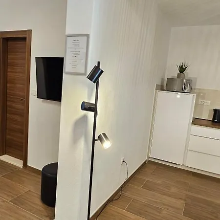 Huljić 3* Hvar Town