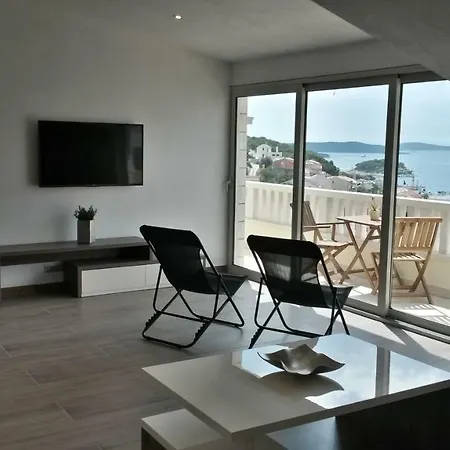 ゲストハウス Huljic フヴァル