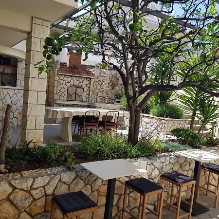 Huljic Casa de hóspedes 3*